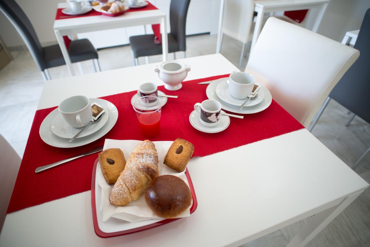Riva Del Sol Bed & Breakfast Santa Teresa Di Riva Bagian luar foto