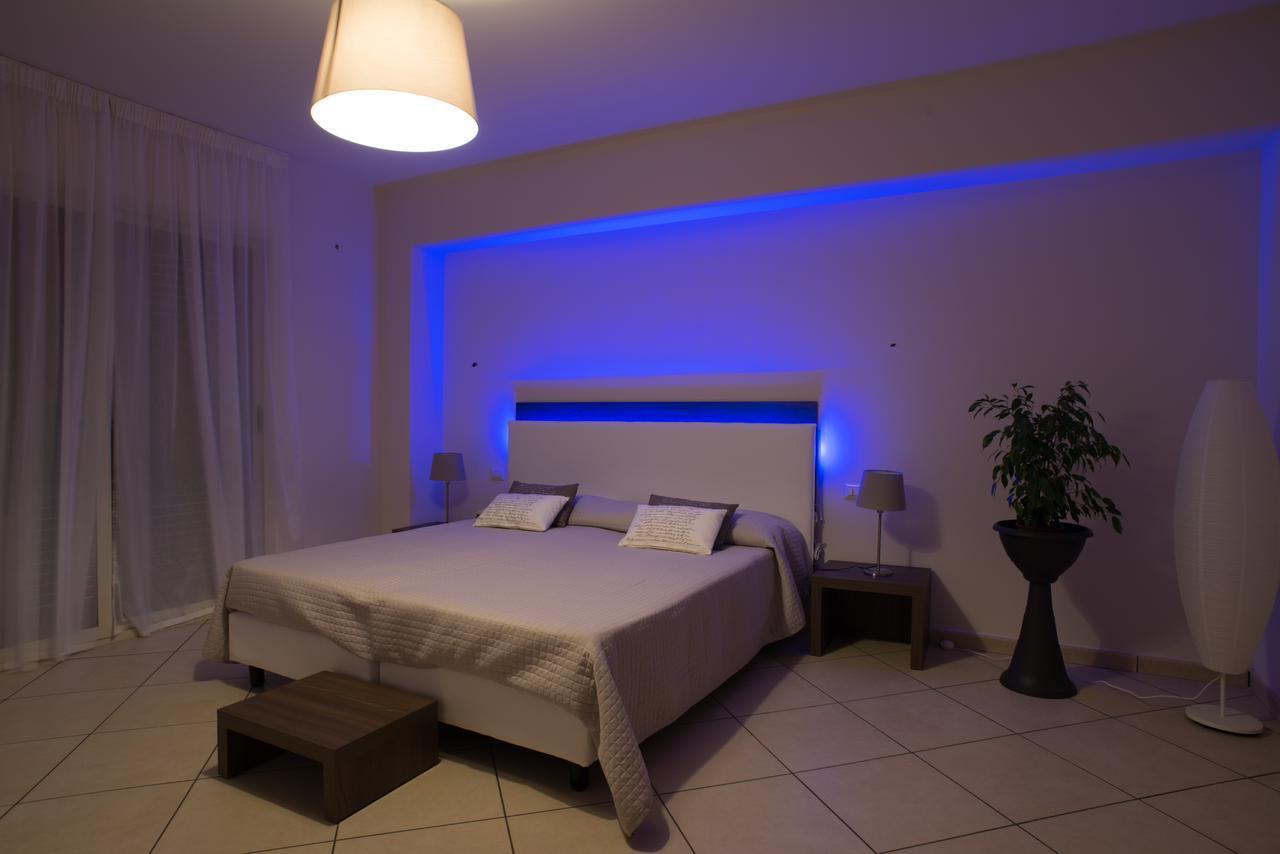 Riva Del Sol Bed & Breakfast Santa Teresa Di Riva Bagian luar foto